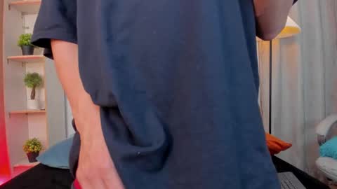 ian  online show from February 11, 4:39 am