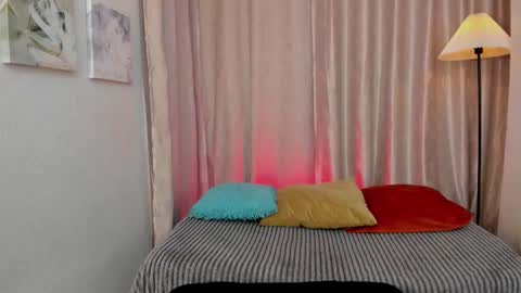 ian  online show from February 18, 3:59 am