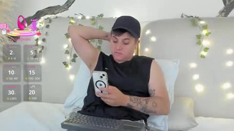 ian FTM online show from December 18, 8:10 am