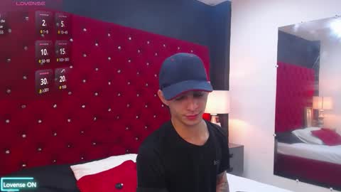 Ian Lark online show from February 3, 11:21 pm