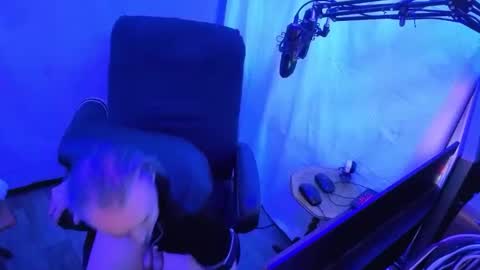 Rich online show from April 11, 2:08 am