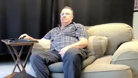 Christopher online show from March 7, 9:06 pm