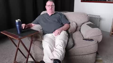 Christopher online show from February 18, 6:39 pm