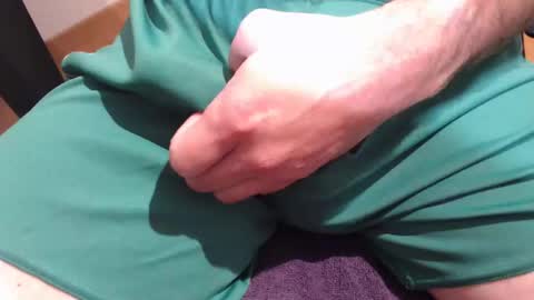 icky_thumps online show from October 12, 3:11 am