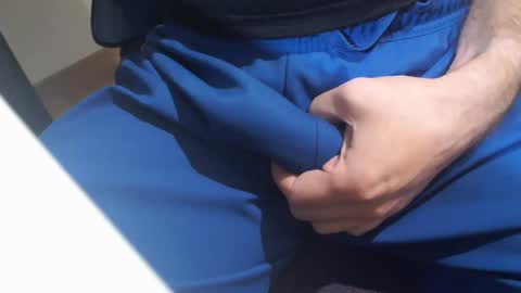 icky_thumps online show from December 30, 5:04 am