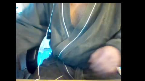 icumalot4you online show from December 27, 9:17 am