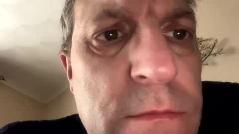 icums4u online show from December 24, 9:17 am