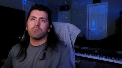 Snapshot of icy_ivy chatting on December 22, 8:58 pm Ivan online show from December 22, 8:58 pm