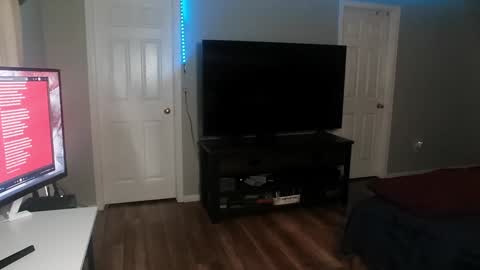 Snapshot of icy_ivy chatting on January 28, 1:29 am Ivan online show from January 28, 1:29 am