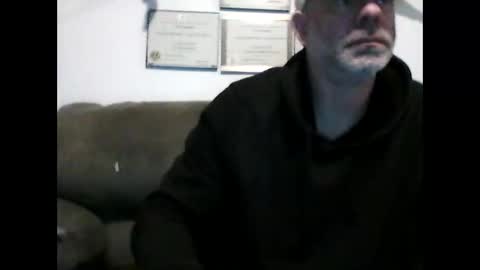 Snapshot of idkwhyidothis348732 chatting on February 12, 12:12 pm idkwhyidothis348732 online show from February 12, 12:12 pm