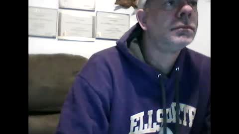 Snapshot of idkwhyidothis348732 chatting on February 3, 12:14 pm idkwhyidothis348732 online show from February 3, 12:14 pm