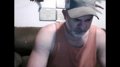 Snapshot of idkwhyidothis348732 chatting on December 27, 6:53 pm idkwhyidothis348732 online show from December 27, 6:53 pm