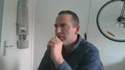 idontknowwhy1 online show from September 22, 9:53 am