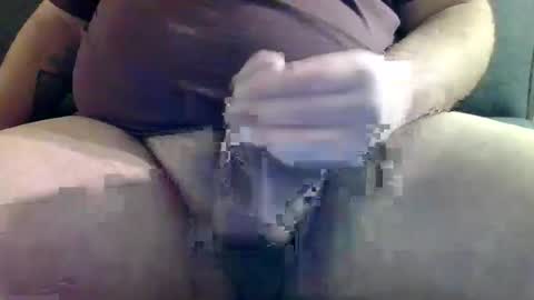ieatbutttt online show from January 22, 10:06 pm