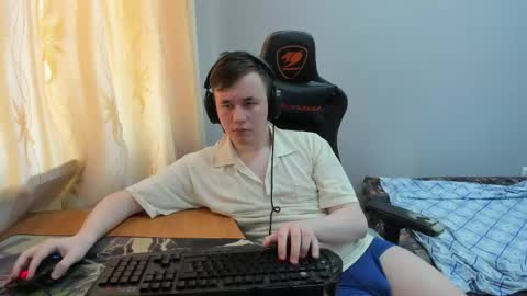 iliaskris online show from May 5, 4:25 am