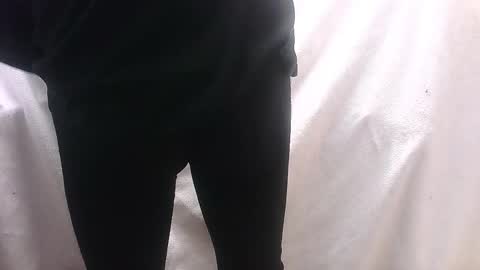 illubricat online show from December 2, 6:16 am