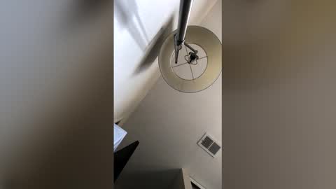 illuminatiiii666 online show from April 7, 7:25 pm