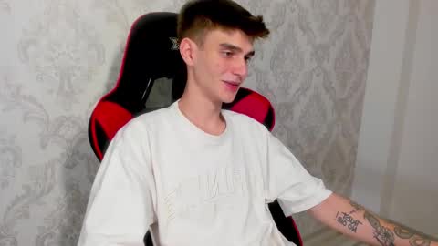 Snapshot of illusions888 chatting on September 16, 3:35 pm D-Illusion online show from September 16, 3:35 pm