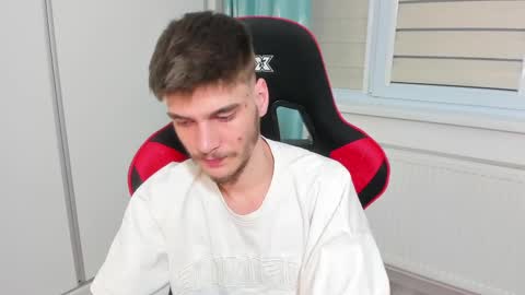 Snapshot of illusions888 chatting on March 9, 6:32 pm D-Illusion online show from March 9, 6:32 pm