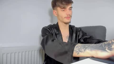 D-Illusion online show from November 18, 11:47 am