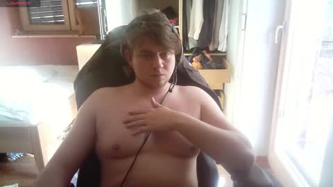 Snapshot of iloveyoutoo2000 chatting on February 1, 1:41 pm iloveyoutoo2000 online show from February 1, 1:41 pm