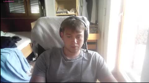 Snapshot of iloveyoutoo2000 chatting on October 2, 4:00 pm iloveyoutoo2000 online show from October 2, 4:00 pm