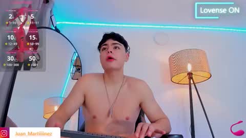 Snapshot of im_juaniito chatting on October 12, 5:01 am  40 OFF TODAY online show from October 12, 5:01 am