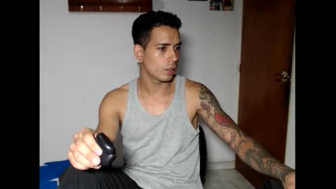 im_taylor24 online show from November 22, 2:22 am