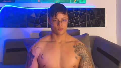 imconor online show from January 7, 11:24 pm