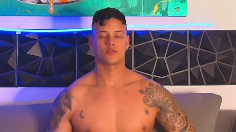 imconor online show from February 9, 1:12 am