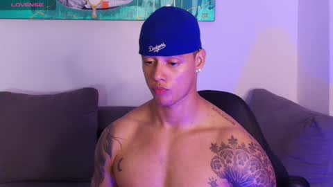 imconor online show from November 22, 11:26 pm