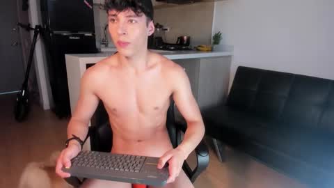 Jero online show from January 14, 10:57 pm