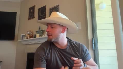 Inmate1993 online show from February 27, 6:18 pm