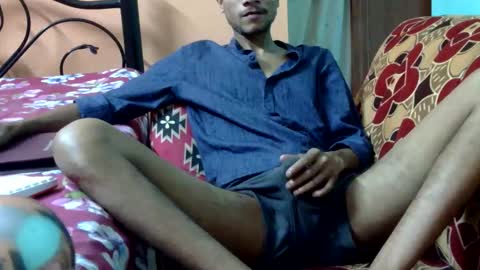 Suman Leo online show from October 25, 7:37 pm