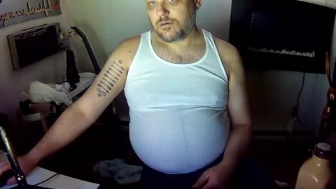 Snapshot of indigolvr chatting on December 24, 4:33 am BroLOU online show from December 24, 4:33 am