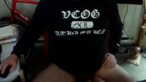 Snapshot of indigolvr chatting on February 16, 10:32 pm BroLOU online show from February 16, 10:32 pm