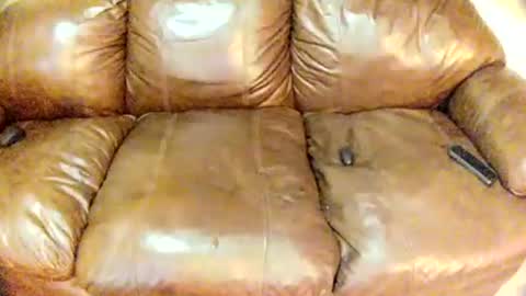 Snapshot of inflatablesoulmate chatting on October 28, 7:05 pm kinky dirty fuck online show from October 28, 7:05 pm