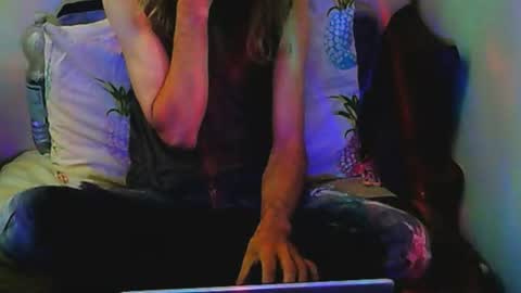 instantkarma2024 online show from August 7, 1:51 pm