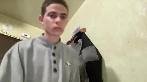 intelligentmanxoxwise696323890 online show from March 2, 6:58 am