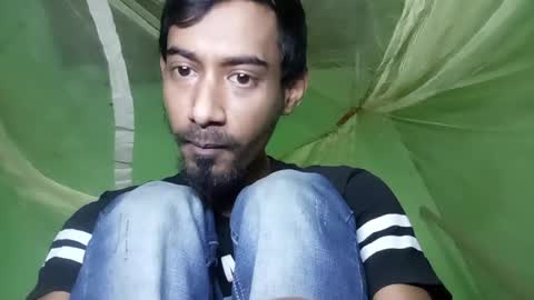 interne8famous online show from January 13, 11:25 am