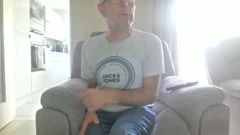 Snapshot of inthemood63 chatting on September 15, 3:46 pm inthemood63 online show from September 15, 3:46 pm