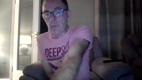 Snapshot of inthemood63 chatting on September 16, 7:58 pm inthemood63 online show from September 16, 7:58 pm