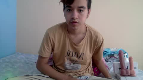 irondante01 online show from March 10, 1:06 pm