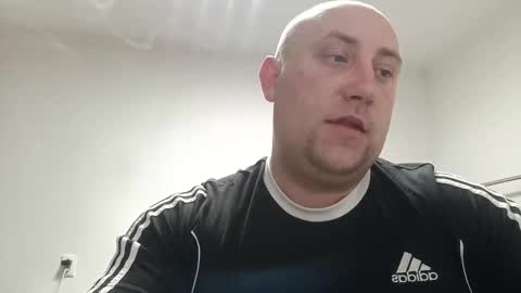 Mark online show from February 5, 8:27 pm