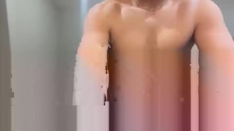 Leo online show from January 10, 8:33 pm