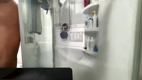 isaac_akamu online show from February 19, 2:19 am