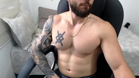 Isaac carter online show from April 18, 1:23 pm