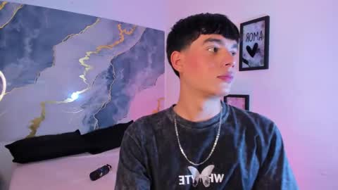 Isaac Kurtt online show from November 24, 8:10 pm