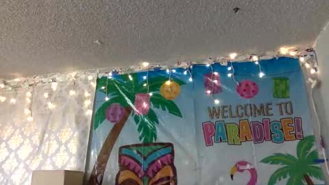 IslandDudeHawaii online show from May 3, 11:39 pm