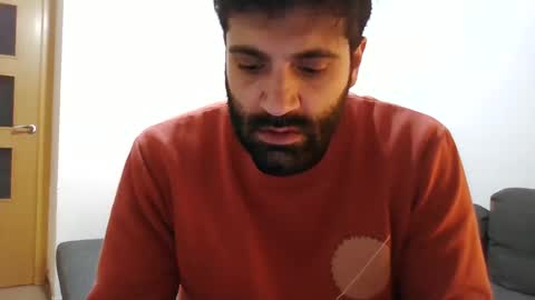 italianboybcn online show from January 7, 8:59 am